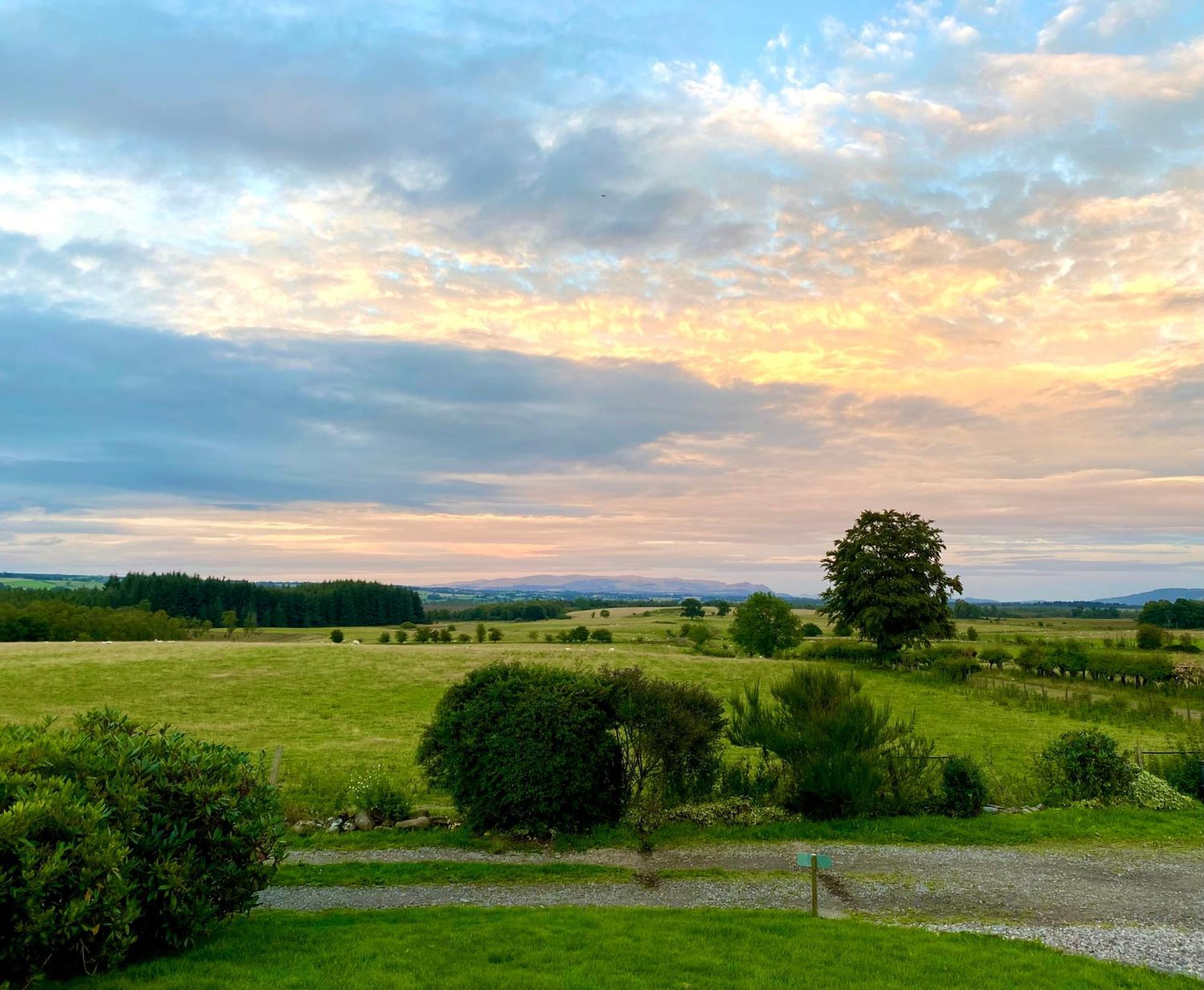 Trossachs Barn & Cabin - Boutique B&B Port Of Menteith Buitenkant foto
